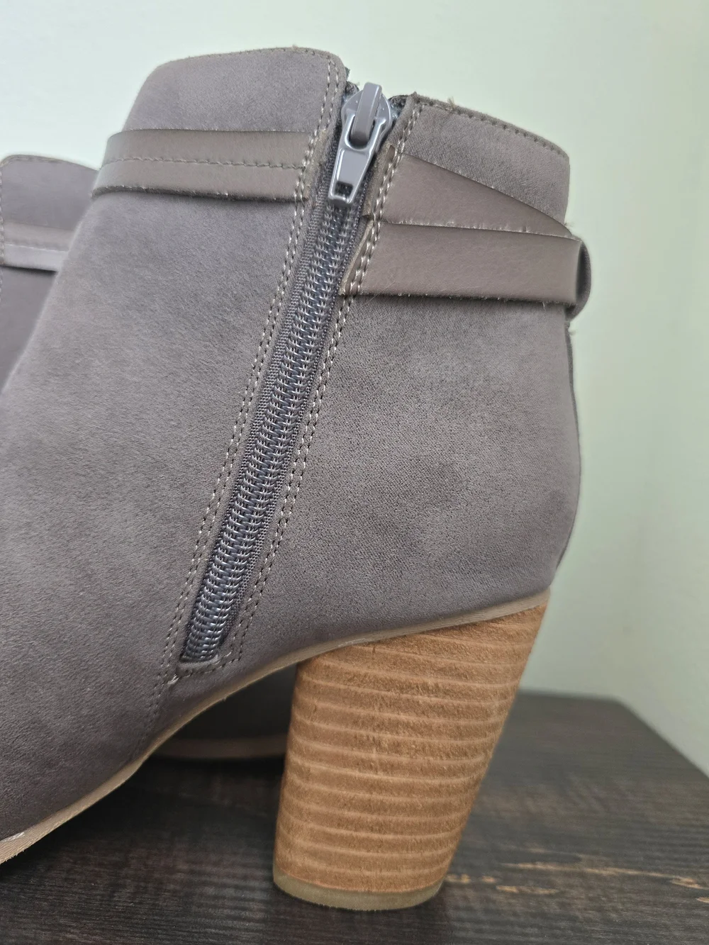 Madden Girl Demoli Gray Faux Suede Block Heel Buckle Ankle Booties Size 8